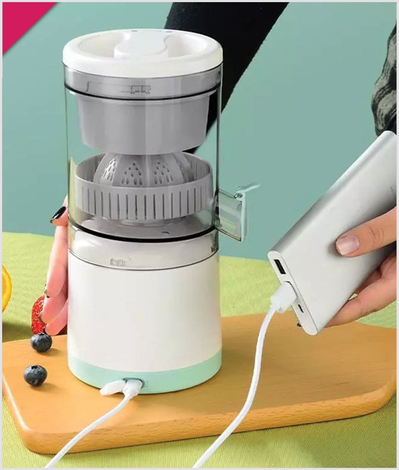 Portable Electric Rechargeable Citrus Fruit Juicer